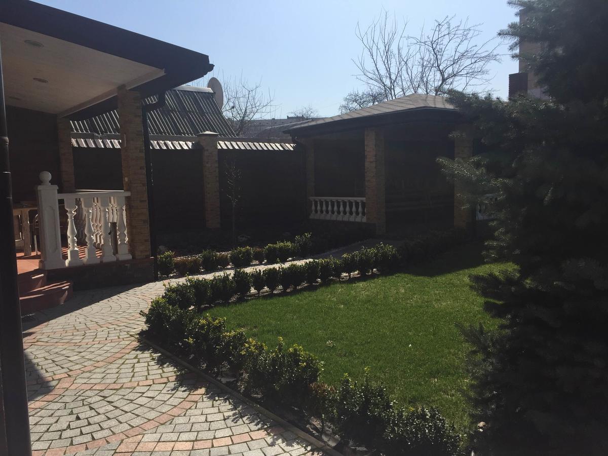 Dating Hotel Cherry Twins (Adults Only) Kiev Exterior foto